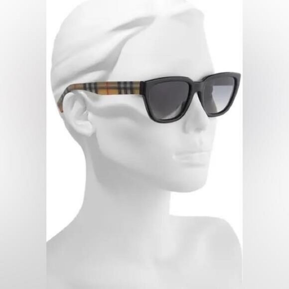 New 100% Authentic Burberry BE4277 3757/T3 Polarized Sunglasses – Black Frame - Picture 5 of 11